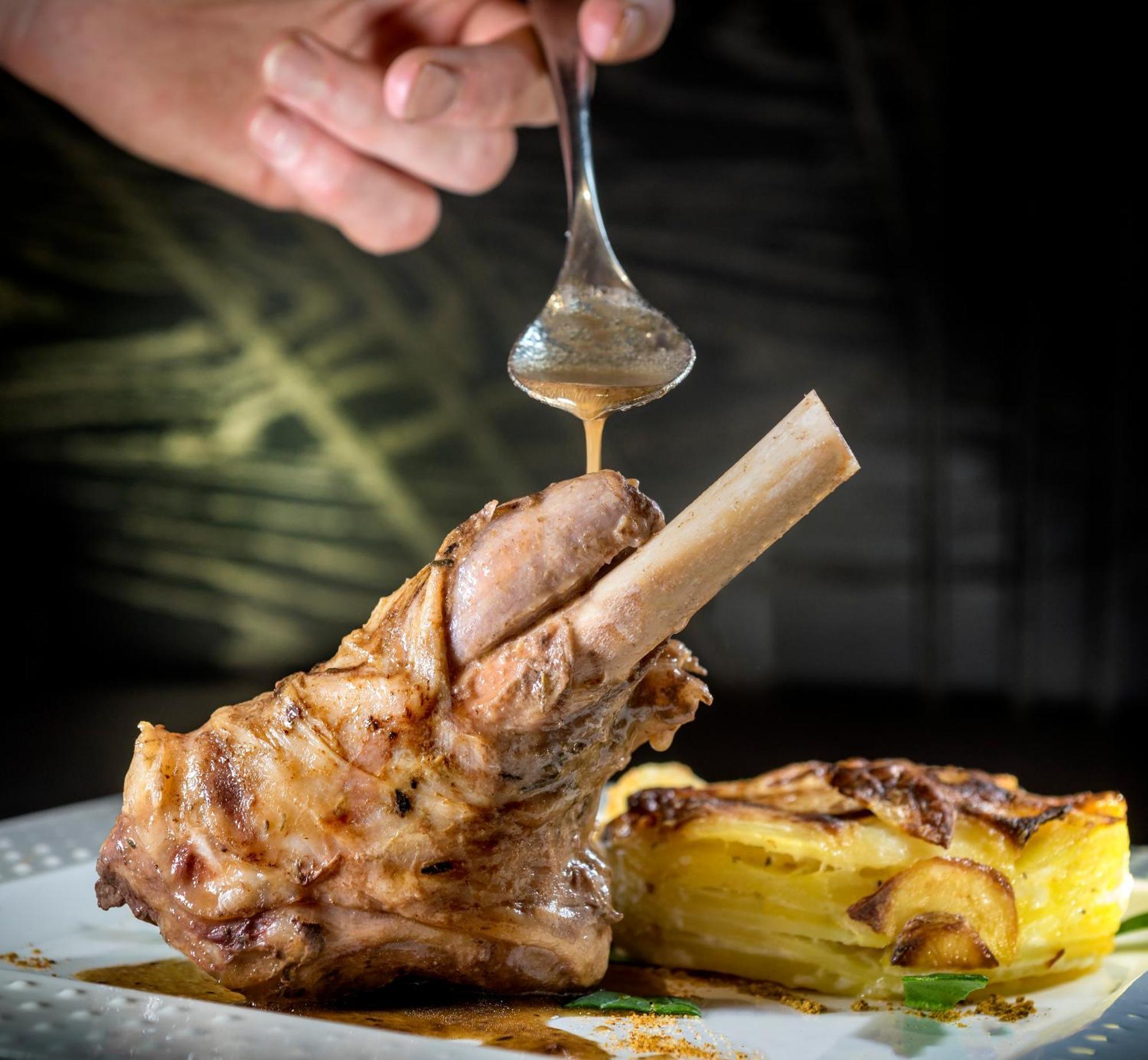 Logis Hotel Restaurant Les 2 Rives - A75, En Bordure De Riviere Banassac Екстер'єр фото